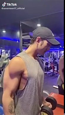 Left & Right Challenge by NU'EST and SEVENTEEN