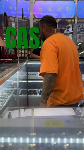 📍 215 𝙎 𝘾𝙚𝙧𝙣𝙩𝙚𝙧 𝙎𝙩 𝙂𝙧𝙖𝙣𝙙 𝙋𝙧𝙖𝙞𝙧𝙞𝙚 𝙏𝙭 75051 ☎️ 214-412-3695 💵 𝙏𝙪 𝙊𝙧𝙤 𝙫𝙖𝙡𝙚 𝙢𝙖𝙨, 𝙘𝙤𝙣 𝙣𝙤𝙨𝙤𝙩𝙧𝙤𝙨‼️ 💰 𝙇𝙤 𝙧𝙚𝙫𝙞𝙨𝙖𝙢𝙤𝙨 𝙘𝙤𝙣𝙩𝙞𝙜𝙤 y te pagamos de acuerdo a lo que es. 💍 𝘾𝙖𝙙𝙚𝙣𝙖𝙨, 𝙖𝙣𝙞𝙡𝙡𝙤𝙨, 𝙥𝙪𝙡𝙨𝙚𝙧𝙖𝙨 𝙤 𝙥𝙞𝙚𝙯𝙖𝙨 𝙧𝙤𝙩𝙖𝙨. 💵 𝘾𝙖𝙨𝙝 𝙛𝙤𝙧 𝙂𝙤𝙡𝙙, pago justo y directo. 📍 Golden Dallas Jewelry. ⏰ 𝘼𝙗𝙞𝙚𝙧𝙩𝙤 𝙩𝙤𝙙𝙤𝙨 𝙡𝙤𝙨 𝙙𝙞́𝙖𝙨 (𝙚𝙭𝙘𝙚𝙥𝙩𝙤 𝙢𝙞𝙚́𝙧𝙘𝙤𝙡𝙚𝙨) 𝙙𝙚 11:00 𝙖𝙢 𝙖 7:00 𝙥𝙢 . . #joyeria