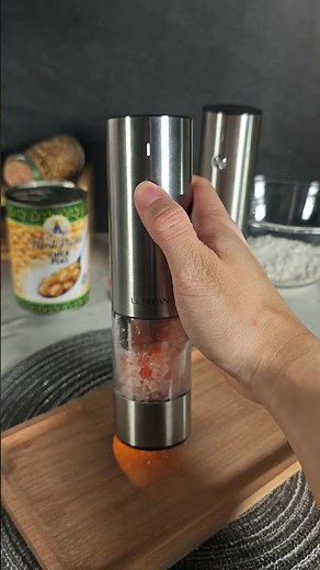 How to Use the Rechargeable Electric Salt and Pepper Grinder for Effortless One-Touch Seasoning