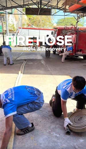 🚒 Fire Hose Roll & Recovery A basic method of rolling and recovering a fire hose, keeping it neat, compact, and easy to store after operations or training. Conducted during immersion training, this simple task teaches proper hose care, organization, and teamwork. Simple skills like hose rolling build discipline, efficiency, and readiness—because fundamentals matter on and off the fireground. #firehose #firefightertraining #firefighter #firefighterlife #training #firenuzzle | firenuzzle