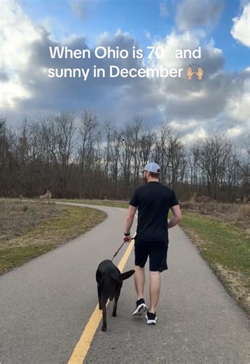We took advantage of the amazing weather yesterday with a trip to our local park! ☀️ So many things to smell and sights to see. Our cute water bottle with built in dog bowl came from @Amazon #cute #dog #dogsoftiktok #water #park