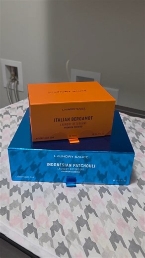 Steven Jang on Instagram: "#GiftedbyLaundrySauce go.shopmy.us/p-37885397 (Laundry Sauce) Code: HLANDERZ15 (15%OFF Products) Laundry Sauce detergent delivers an elevated, long lasting scent that makes everyday laundry feel refined and intentional. The formulas leave clothes smelling clean, smooth, and luxurious without feeling overpowering, turning a simple wash into a fragrance experience. 🌿 Indonesian Patchouli 🌱 Top: Green notes, soft citrus 🌲 Heart: Earthy patchouli, warm woods 🤍 Base: Mu