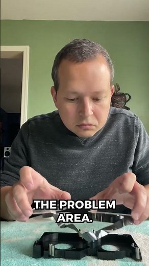 This is how we repair a twisted tape.