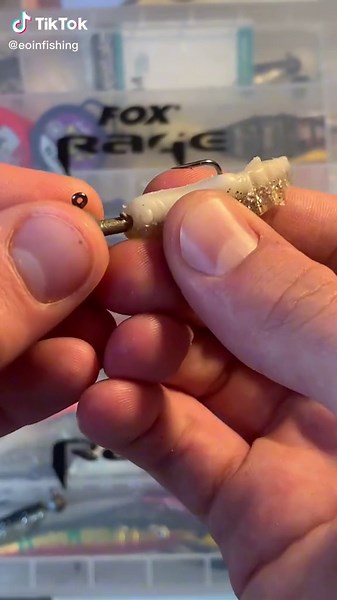 Mastering the Art of Rigging Soft Plastic Lures with Jig Heads