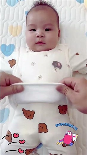 早晚天气温差大，宝宝的小马甲真的太需要了，柔软亲肤，护肩护肚不容易着凉，夹棉贴身保暖，可爱又百搭#面料柔软舒适 #母婴好物#婴幼儿服饰 #秋季新款 #babygear #babyclothes