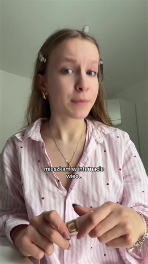 jak macie wiecej pytan zwiazanych z mieszkaniem w internacie piszcie!! 💗 // #dlaciebie #foryou #foryoupage #grwm #dc