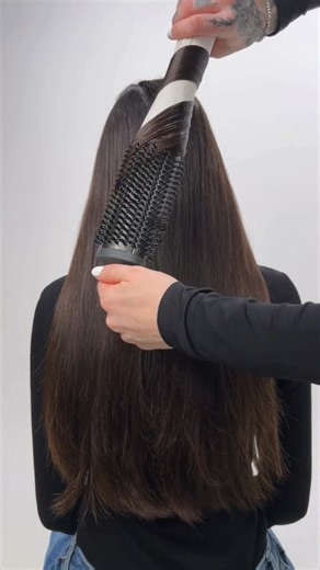 ghd hair on Instagram: "The only tool you need for that salon quality blowout 💅🏼 #ghdduetblowdry #ghdhair #hairtutorial #hairhowto"