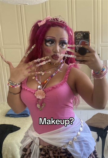 Exploring the World of Drag Makeup