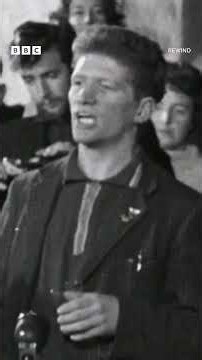 Luke Kelly at the Fleadh in 1964
