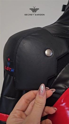 Shalizaa • Cosplay seamstress on Instagram: "Elster- Signalis 🚀 It was a lot of work, but the result is great 👌🏼👌🏼🥹 Do you like it? So excited to see @nicopokie as Elster 🥹❤️ #elster #signalis #cosplay #bodysuit"