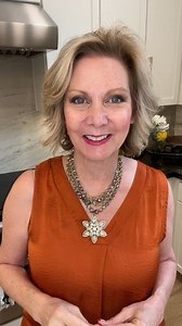 Lisa King from @thefulfilledpharmacist talks about how she feels she needs to supplement her body when it comes to collagen and loves ❤️ that Biosil capsules contain choline-stabilized orthosilicic acid, the biologically active form of silicon which activates collagen, keratin and elastin generating enzymes.💫 What about you? Do you feel that your body could benefit from a supplement to generate and protect your collagen? Give it a try! . . . . . . #BiosilBeauty #Biosil #beautysupplement #collag