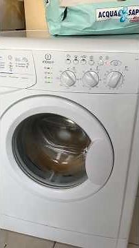 Lavatrice Indesit WIL 126 - Centrifuga finale a 1200 giri!