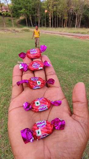 Candyman toffichoo and mirchi 🌶️🥵🤣 prank 🤣#shorts #funny 😅#trending #Anita cute baby