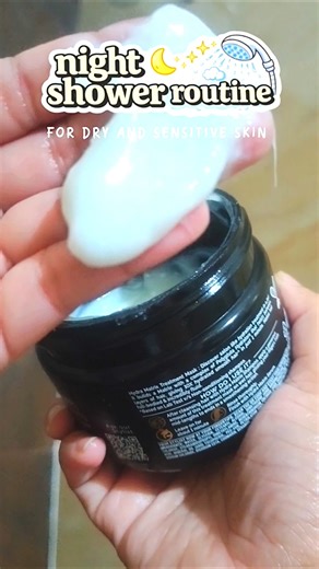 Night Shower Routine 🌙🫧 | Dry & Sensitive Skin Care ✨ #shorts