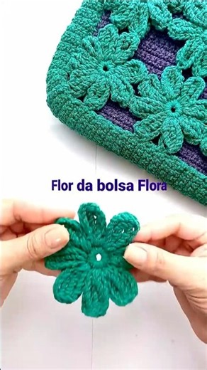 Practical, quick, and easy to make: the Flora bag flower