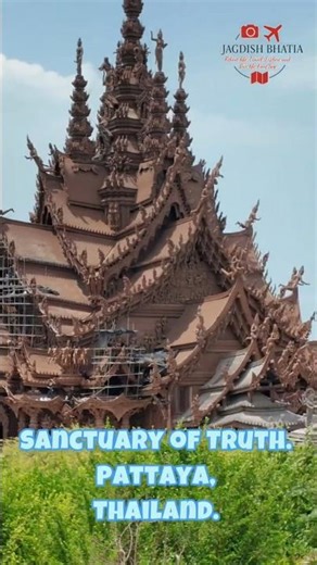 105 Meters of Pure Hand-Carved Wood (No Metal!) #Pattaya #ThailandVlog #Shorts