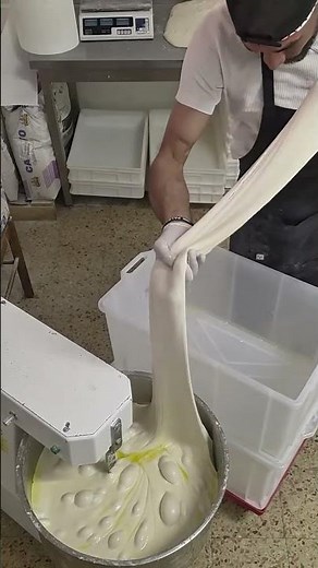 How Old-School Pizza Experts Create Perfect Silky Dough by Hand.