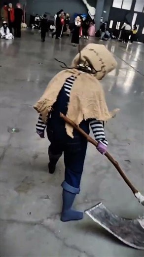 Horror Style Creepy Walk by Kids | Spooky Vibes #shorts