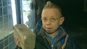 Web classic: de legendarische baksteenvideo van Bart de Graaff