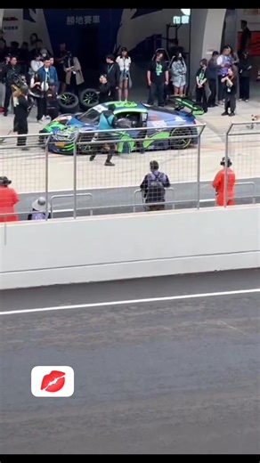 1.3K views · 124 reactions | The process when swapping drivers seemed intense, and #WangYibo was already strapped into the driver’s seat, but because the car had issues, it was decided that they’re stopping for safety reasons and Wang Yibo stepped out. It’s okay! Safety comes first! YIBO No85 CGT RACE2SIC #YIBO85xRace2CGTShanghai | The Untamed Duo | Facebook