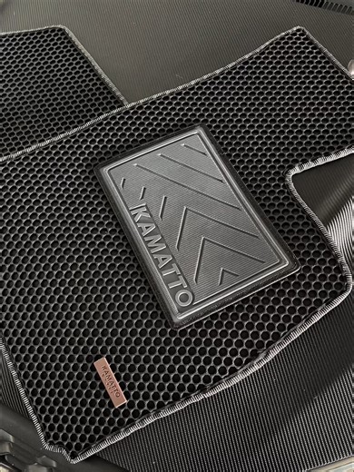 Elevate Your Ride: Premium Car Mats and Accessories