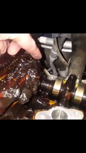 ⚠️ Engine Destroyed by Oil Sludge! This Is What Happens Without Maintenance 😳🔥