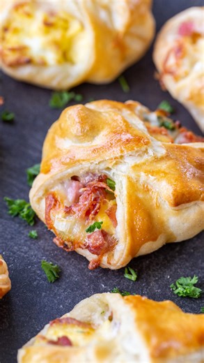 Momsdish - Crazy Easy Recipes on Instagram: "I call these freestyle quiches. They are mini sized and perfect for on the go! One sheet of puff pastry makes 9 quiches, but you can easily double the recipe. All the details are on momsdish.com, search for “freestyle quiche”."