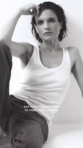 МЕЖДУНАРОДНОЕ МОДЕЛЬНОЕ АГЕНТСТВО | We continue the #vproject_characters series and introduce you to Anna, a model and actress! | Instagram