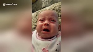 Annesi Şarkı Söyleyince Gülen Babası Söyleyince Ağlayan Bebek