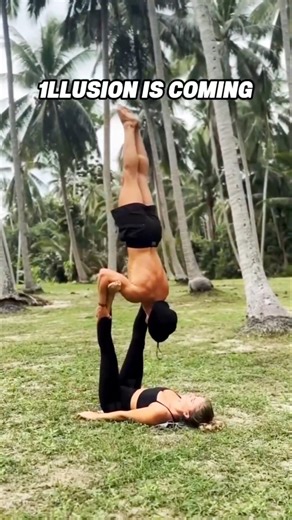Who Can You Do This Partner Handstand Challenge 💪🇮🇳 #shorts #motivation #explorefitness #challenge