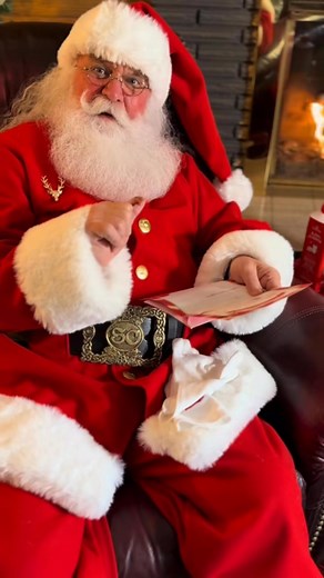 What’s that brotha?? Ew. #holidayseason #Christmas #countdowntochristmas | Santa Corky