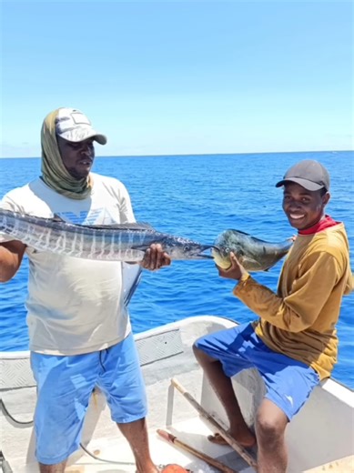 From beginners to pros, fishing is for everyone! Join us and experience the thrill of the sport!zanzibar #zanzibarfishing#zanzibarfisherman#zanzibarfishingtrips#zanzibarfishingtour#zanzibarfisherman#zanzibarfishinggame#zanzibarfishingvillage#zanzibarfishingholidays#zanzibarfishingseason#zanzibarisland♥️🇹🇿☀️🌊#zanzibar🇹🇿#