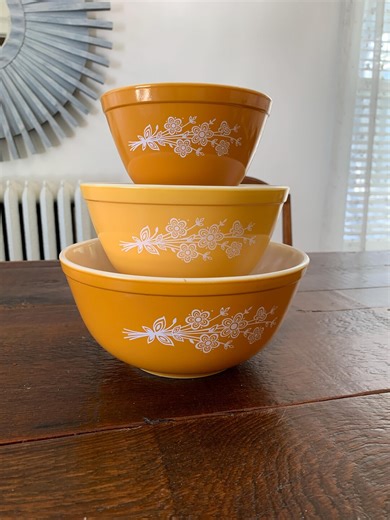 Vintage Pyrex Butterfly Gold Mixing Bowl Set: Complete 3-bowl Reprint - Etsy