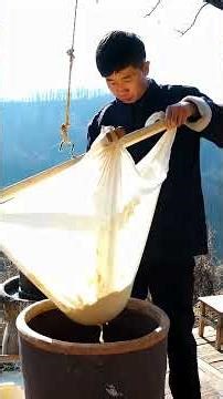 Before Tofu Was Cheap | Grinding Soybeans by Stone Mill the Ancient Way