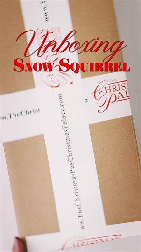 Unboxing a little touch of holiday magic… ✨🐿️ This charming squirrel is here to bring sweetness, sparkle, and festive spirit to every corner. A small wonder that makes Christmas feel grand. 🤍🎁 #thechristmaspalace #holidaymagic #christmasdecor #festiveunboxing #holidayinspiration