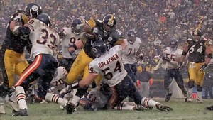 Jerome Bettis vs. Brian Urlacher. Advantage… The BUS. 🚍🚍🚍 #HBDJerome | NFL