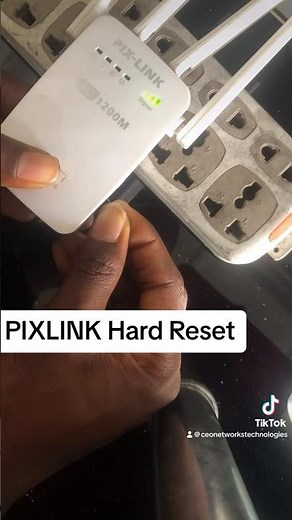 How to reset a Pixlink Extender to Factory Settings
