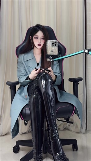 [2026-04-09_21-13-26][面包片片服装][请求失败_ 500 Internal Server Error]