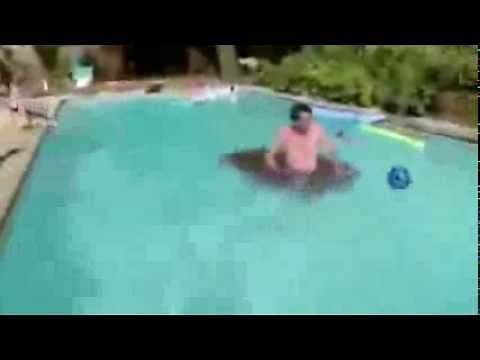 Guy POOPS in the pool after diving!!!