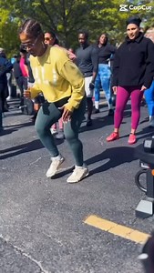 Looking for something to do Juneteenth?? Well, @vbodypowerfitness is going to run this fun and exciting outdoor bootcamp back and I CAN’T WAIT💪🏾 • • #vbodypower #vbodypowerfitness #fitnessmotivation #fitfam #fitnessinspiration #fitchick #fitandfifty #lifestylewithval #valwarner #valwarnertv #newslady #talkshowhost #tvmom #morelove #morelife #morelaughter | Val Warner