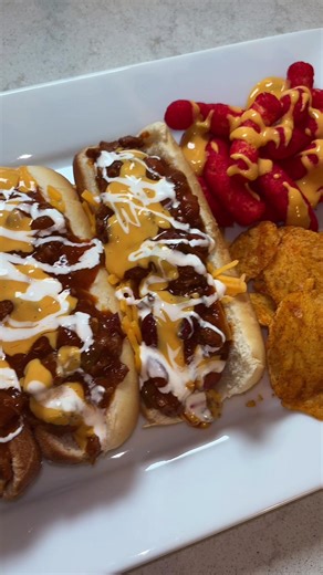 chili cheese dogs w/ chips 😮‍💨🌭🫶 #mukbangeatingshow @Calbee crunchy mukbang video eat with me foodie foodtiktok asmr sounds big bites #calbeepartner #Calbee #asianstylechips #explorenewworlds