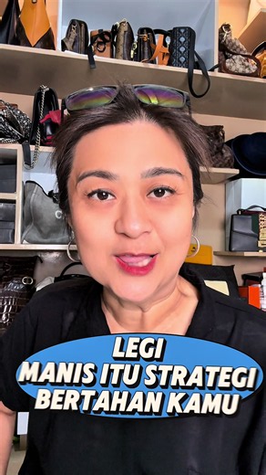 Harga diri weton legi tidak ditentukan dari seberapa banyak orang yang dia tolong, kamu manis bukan karena polos dan tidak tau apa-apa. Kamu manis karena tau itu adalah jalur ninja untuk diterima. Tapi sampai kapan kamu mau dibayar dengan ucapan terimakasih aja ? #weton #primbonjawa #legi #cemerrys #AdelineMerrys
