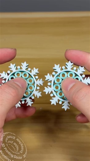 3D Printing Doctor on Instagram: "Fastest snowflake fidget you can 3D Print in the last minute for Christmas 🎄 #3dprinting #Christmas #fidget #3dprinted"