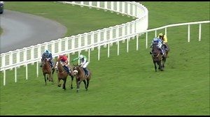 Over on Twitter, we asked which Clarence House Chase you wanted to see again... And it was a dead heat! So... we're going to show you BOTH of the top results 🥳 FIRST UP ▶️ SIRE DE GRUGY | Ascot Racecourse