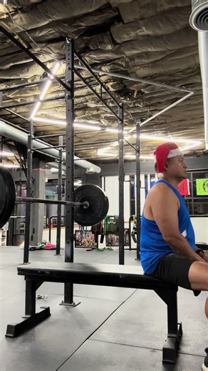 122425 - Christmas Eve Crossfit Workout. Bench Press. 5X - 135lbs. 3X - 165lbs. 1X - 185lbs.