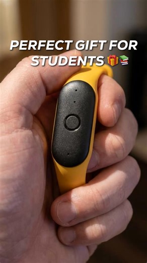 Bee learns your patterns, understands your preferences, and delivers insights that actually matter to your life. | Bee AI