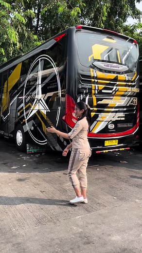 Semeru Trans Shuttle Luxury Bus Service