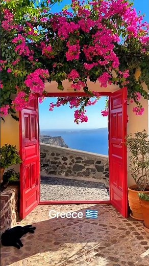 Santorini, Greece 🇬🇷 – A Dream in White & Blue