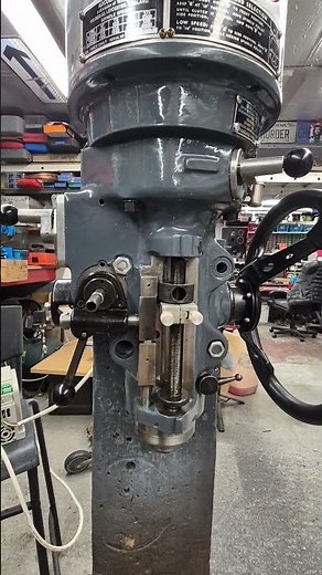 1964 Bridgeport J-Head — Downfeed Setup and Trip Test