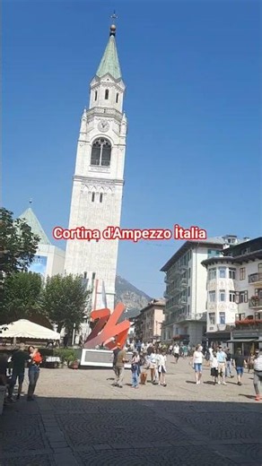 Cortina d'Ampezzo İtalia #travel #tourism #italy #trending